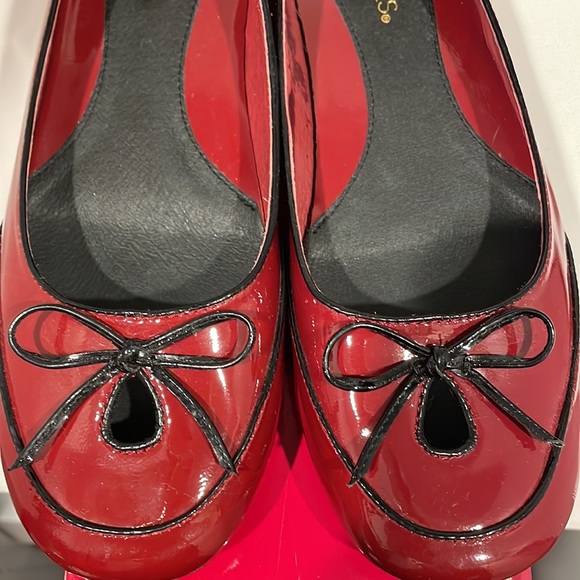 Aerosoles- Printz Charming - Red Patent - Picture 2 of 4